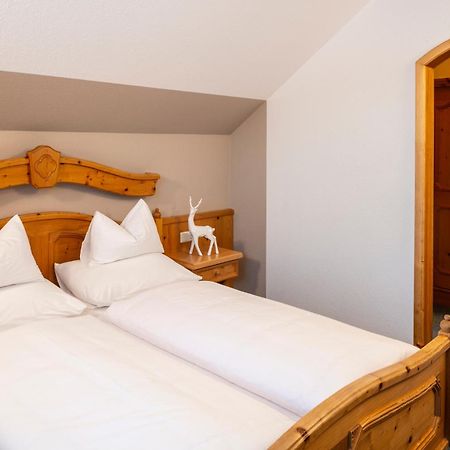 Wander- Und Wellnesshotel Kanzler バート・ミッテルンドルフ エクステリア 写真